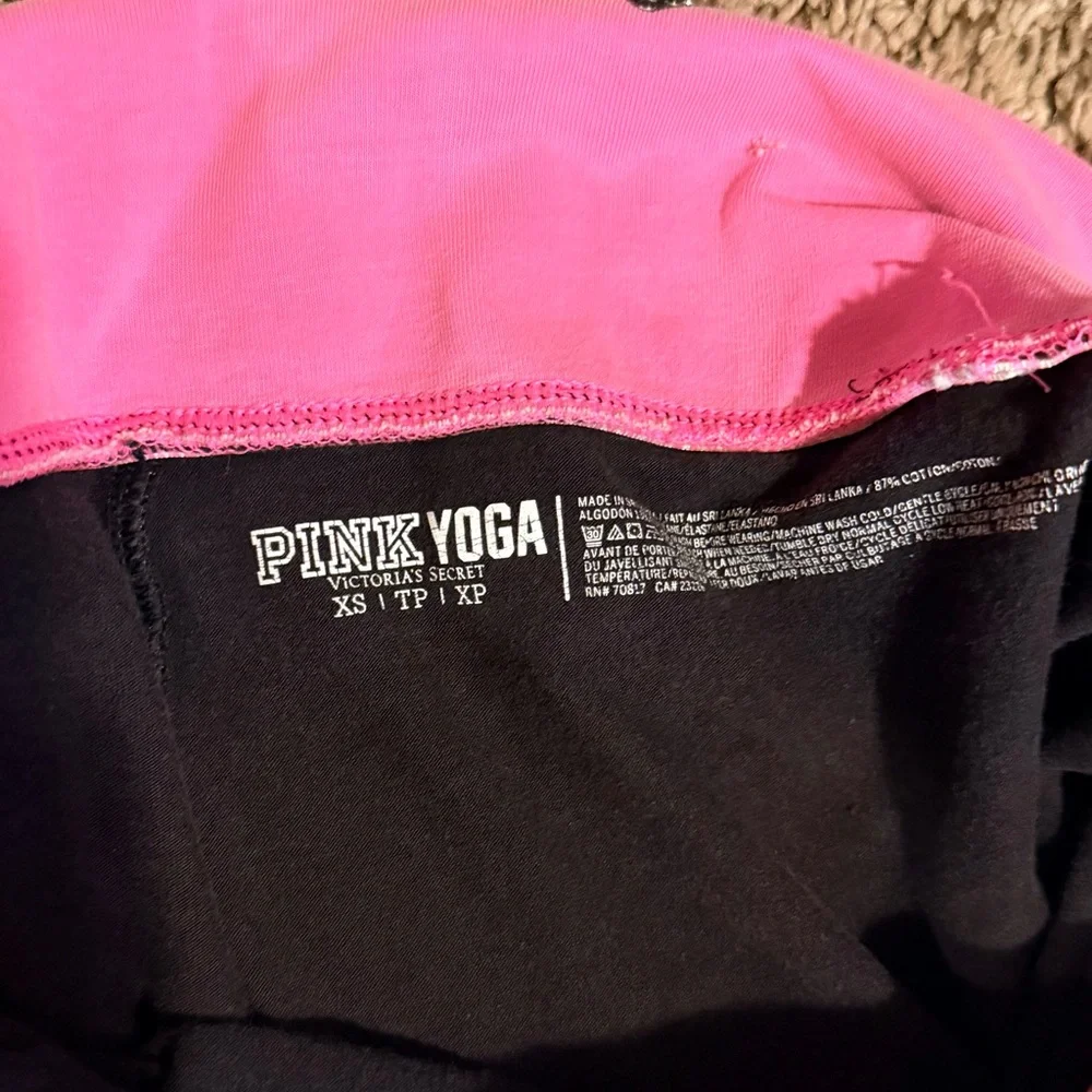 PINK Victoria's Secret Leggings with Pink Waistband - Picture 4 of 4
